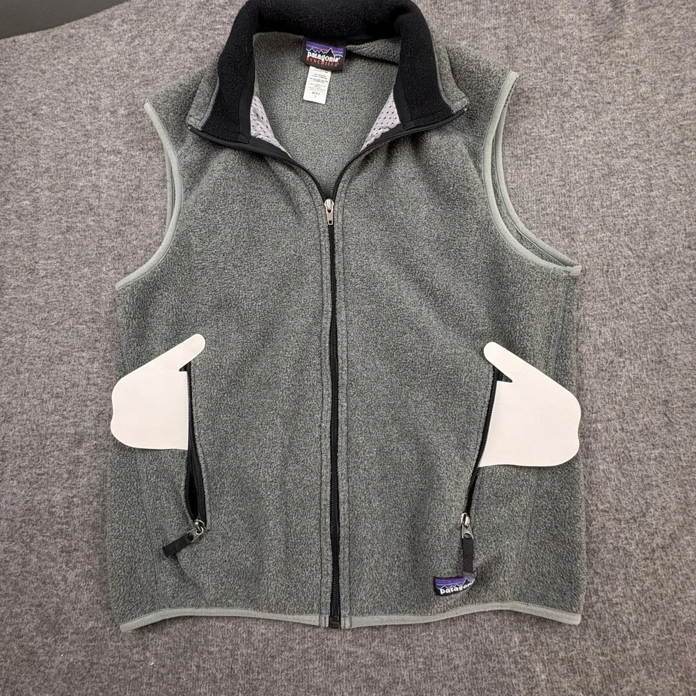 Patagonia Synchilla Fleece Vest Men Sm Gray Full Zip Adventure Nature Minimalist
